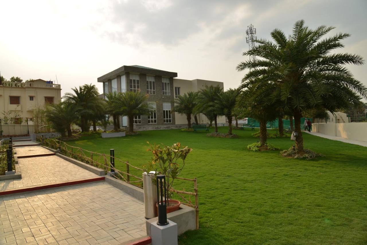 The Creek Boutique Resort & Spa Bolpur Exterior photo